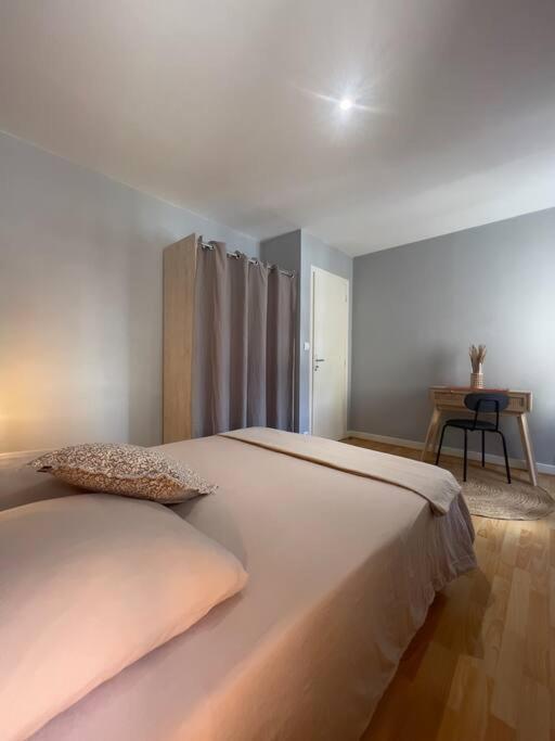 Appartement Casa Cloutiers #4 - Joli & Cosy T2 Avec Clim Parking - Hyper Centre Brive Extérieur photo