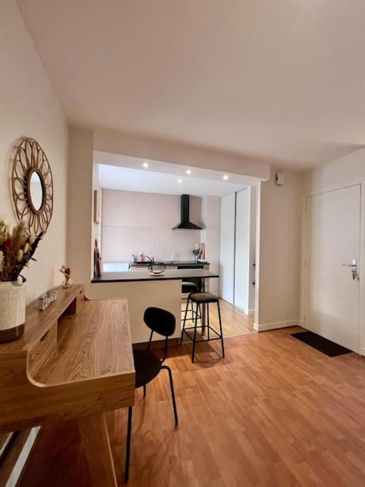 Appartement Casa Cloutiers #4 - Joli & Cosy T2 Avec Clim Parking - Hyper Centre Brive Extérieur photo